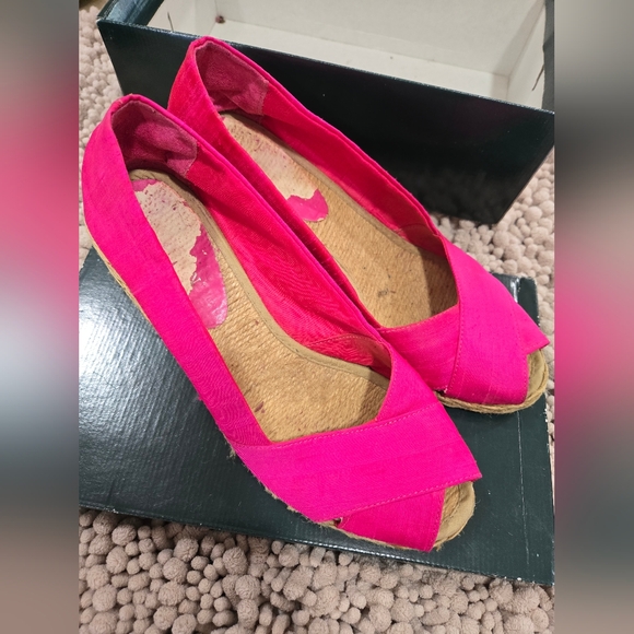 Ralph Lauren Hot Pink Peep-Toe Espadrille Wedges - Picture 2 of 4